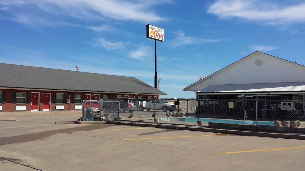 Green Country Inn Henryetta Exterior photo