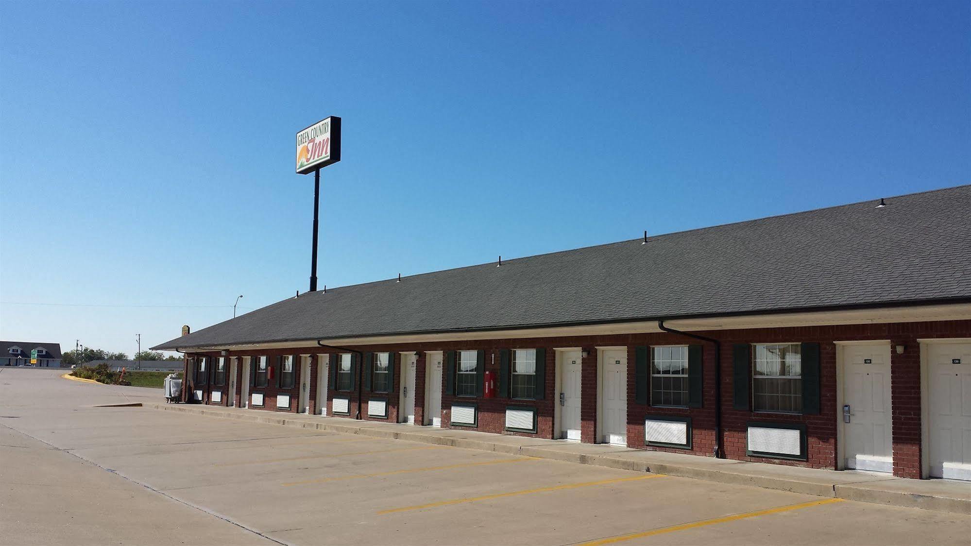Green Country Inn Henryetta Exterior photo